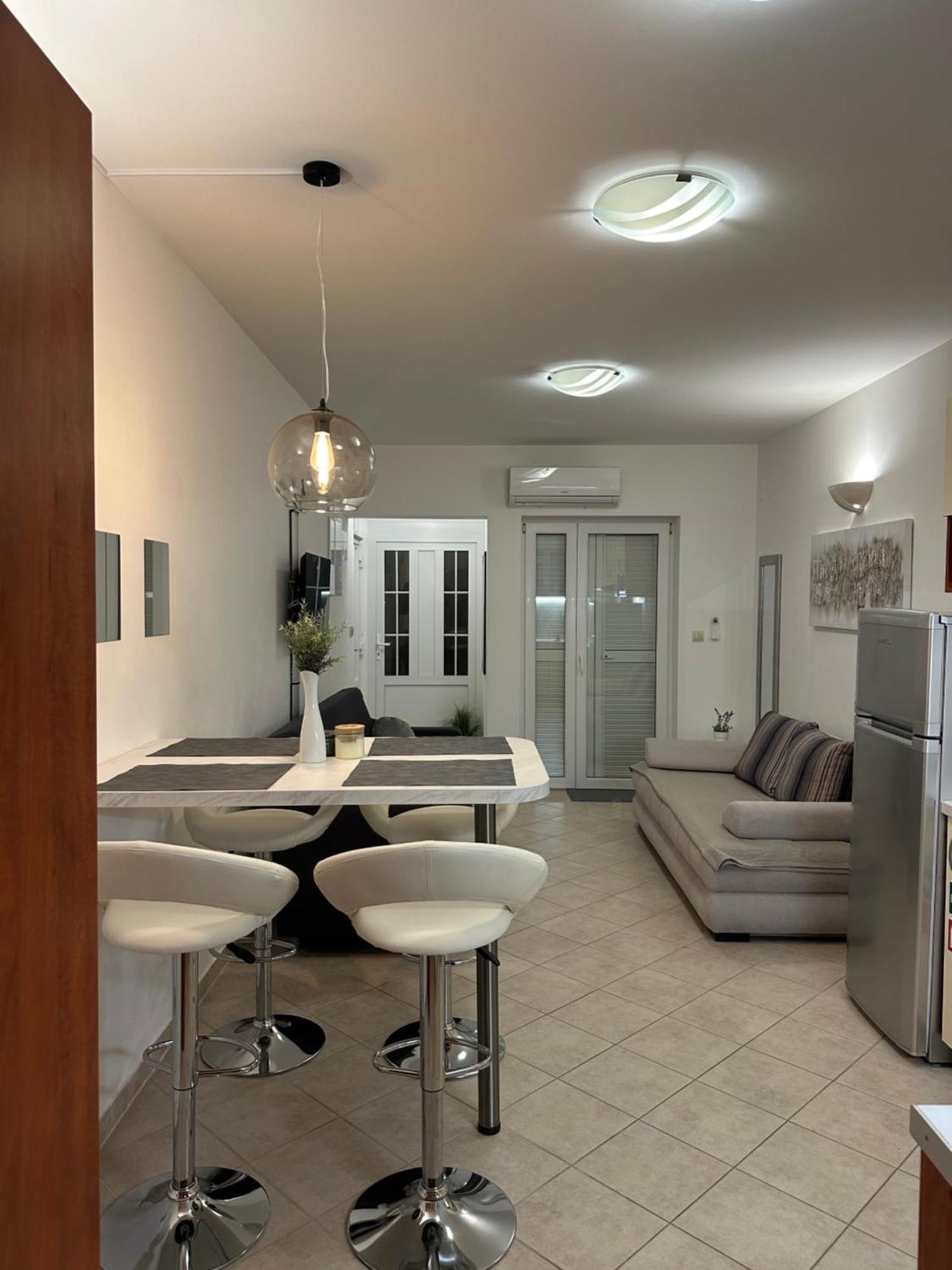 Apartmani Samec 노바야 외부 사진